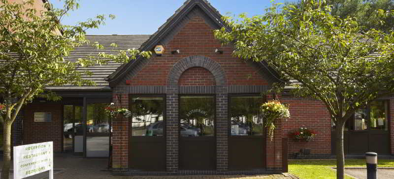 Hotel Campanile - Fenny Stratford 2*